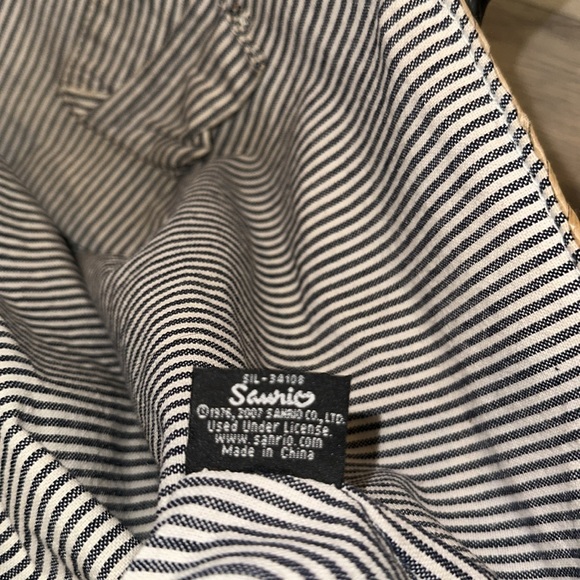 Victoria Couture Hello Kitty Woven Basket Tote Bag - Picture 16 of 16